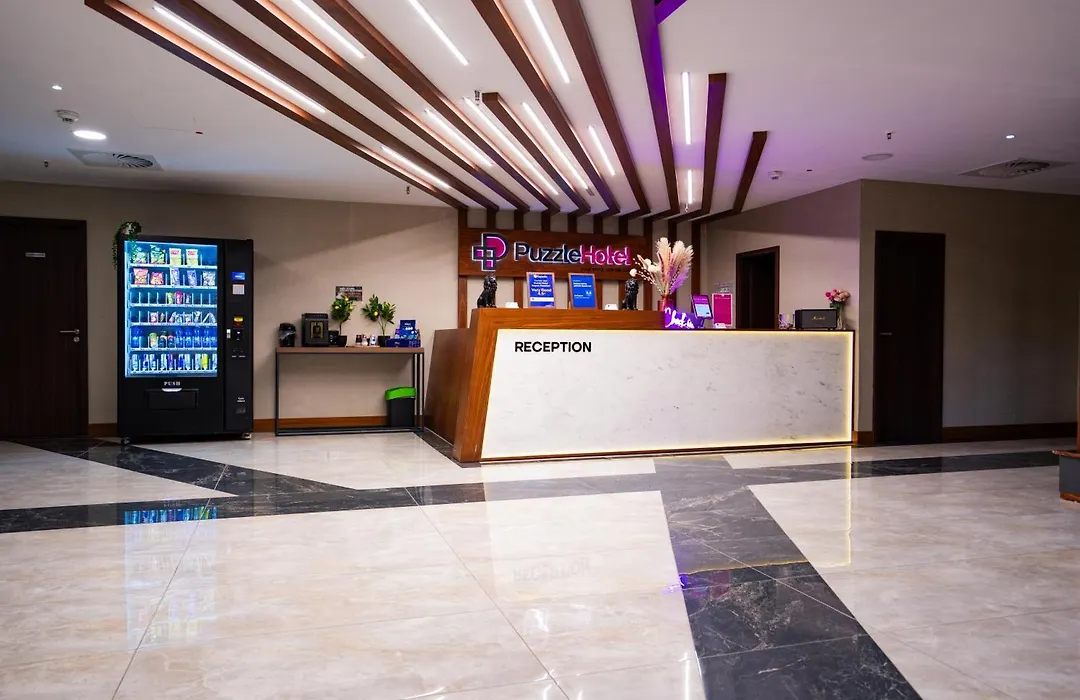 Puzzle Hotel Airport Frankfurt-1